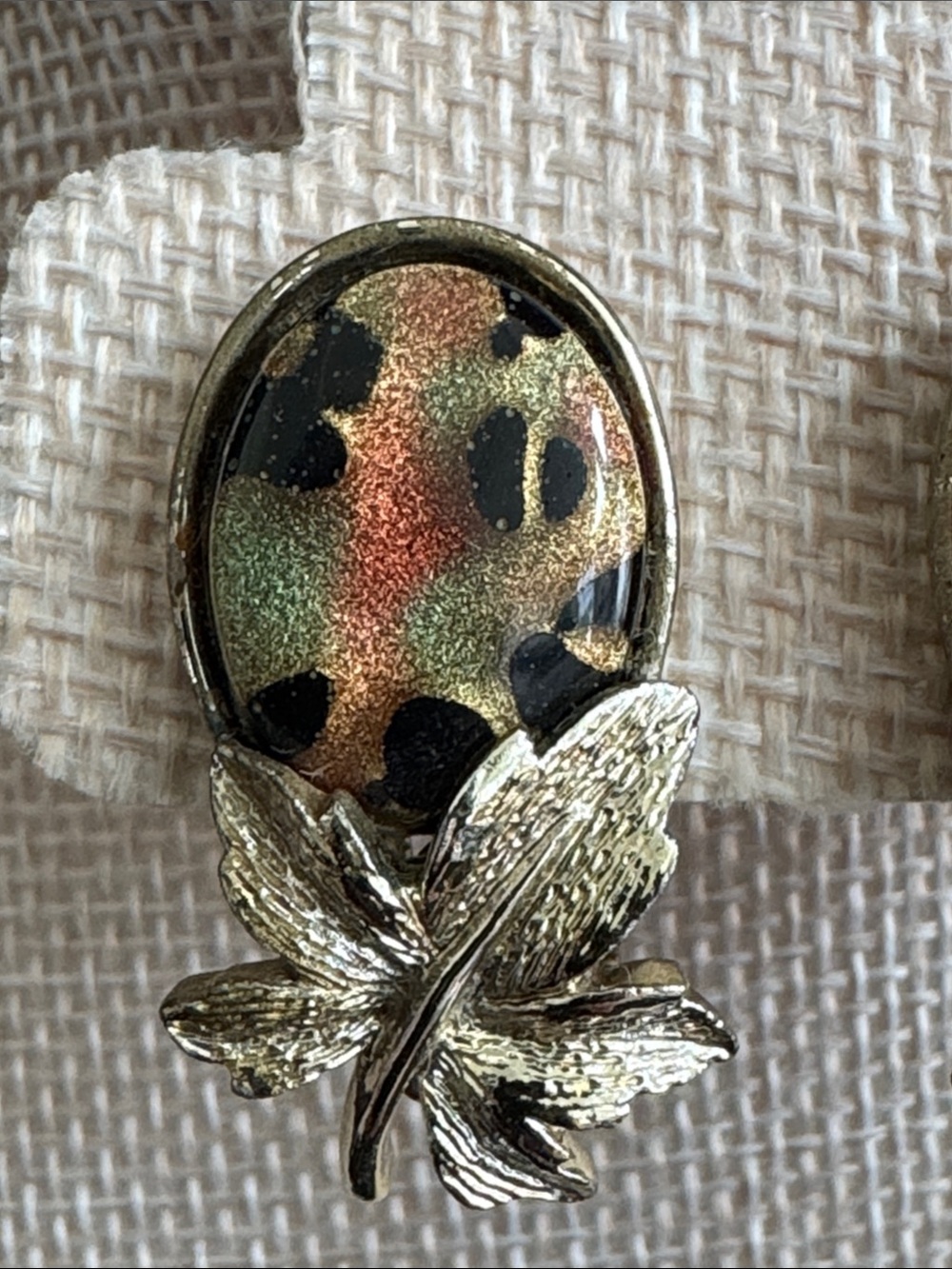VTG Coro Clip on Earrings Art Glass Maple Leaf Gold Tone Signed - Picture 2 of 8